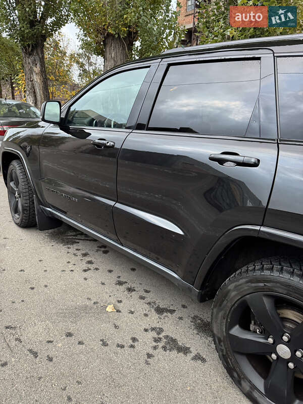 Внедорожник / Кроссовер Jeep Grand Cherokee 2015 в Киеве фото 2 Внедорожник / Кроссовер Jeep Grand Cherokee 2015 в Киеве