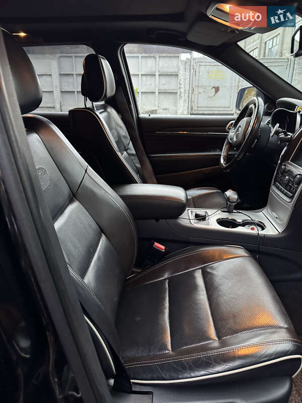 Внедорожник / Кроссовер Jeep Grand Cherokee 2015 в Киеве фото 5 Внедорожник / Кроссовер Jeep Grand Cherokee 2015 в Киеве