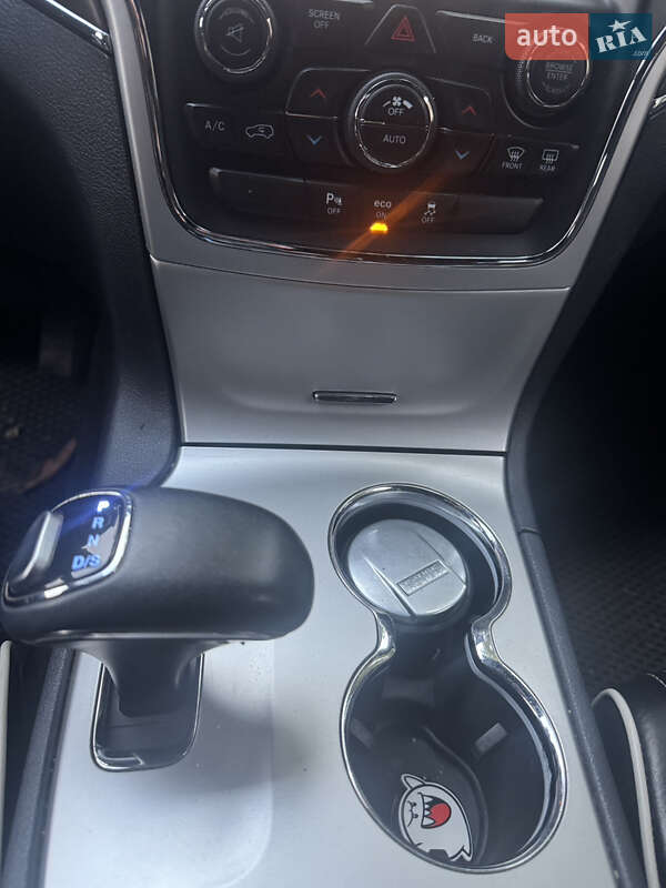 Внедорожник / Кроссовер Jeep Grand Cherokee 2015 в Киеве фото 14 Внедорожник / Кроссовер Jeep Grand Cherokee 2015 в Киеве