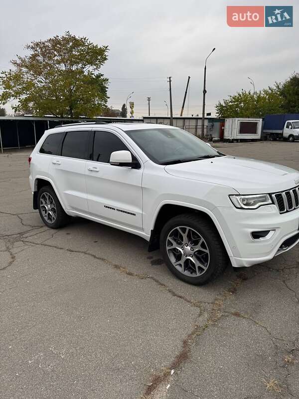Внедорожник / Кроссовер Jeep Grand Cherokee 2019 в Киеве фото 4 Внедорожник / Кроссовер Jeep Grand Cherokee 2019 в Киеве