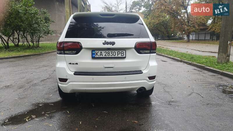 Внедорожник / Кроссовер Jeep Grand Cherokee 2019 в Киеве фото 4 Внедорожник / Кроссовер Jeep Grand Cherokee 2019 в Киеве