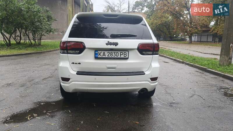 Внедорожник / Кроссовер Jeep Grand Cherokee 2019 в Киеве фото 10 Внедорожник / Кроссовер Jeep Grand Cherokee 2019 в Киеве