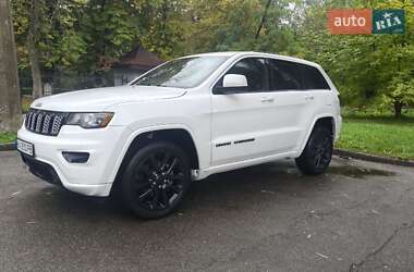 Позашляховик / Кросовер Jeep Grand Cherokee 2019 в  фото 14 Позашляховик / Кросовер Jeep Grand Cherokee 2019 в