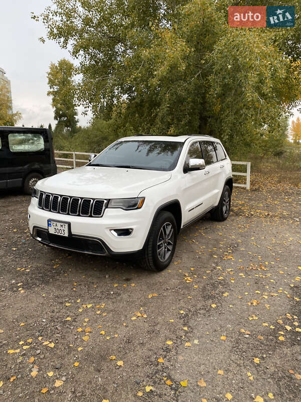 Внедорожник / Кроссовер Jeep Grand Cherokee 2018 в Черкассах