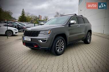 Внедорожник / Кроссовер Jeep Grand Cherokee 2019 в 
