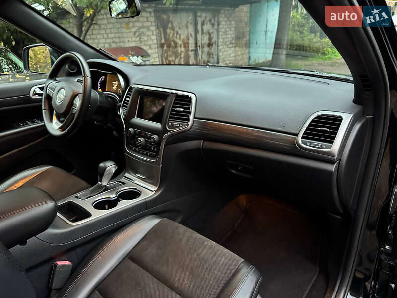 Внедорожник / Кроссовер Jeep Grand Cherokee 2021 в Киеве фото 51 Внедорожник / Кроссовер Jeep Grand Cherokee 2021 в Киеве