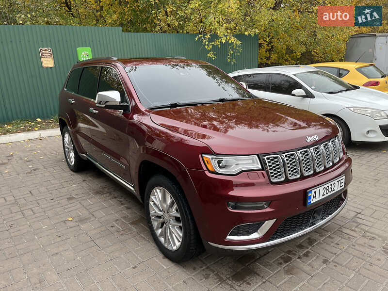 Внедорожник / Кроссовер Jeep Grand Cherokee 2017 в Киеве