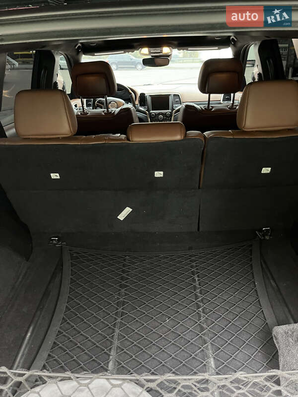 Внедорожник / Кроссовер Jeep Grand Cherokee 2017 в Киеве