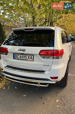 Позашляховик / Кросовер Jeep Grand Cherokee 2016 в 