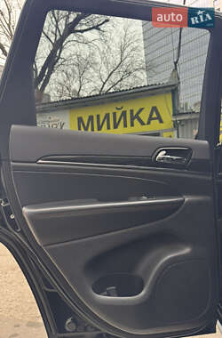 Внедорожник / Кроссовер Jeep Grand Cherokee 2020 в 