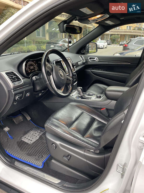 Внедорожник / Кроссовер Jeep Grand Cherokee 2020 в Киеве фото 6 Внедорожник / Кроссовер Jeep Grand Cherokee 2020 в Киеве