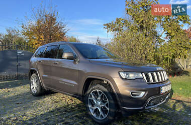 Внедорожник / Кроссовер Jeep Grand Cherokee 2021 в 