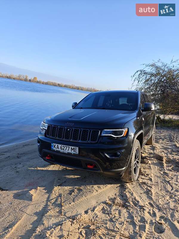 Внедорожник / Кроссовер Jeep Grand Cherokee 2018 в Киеве