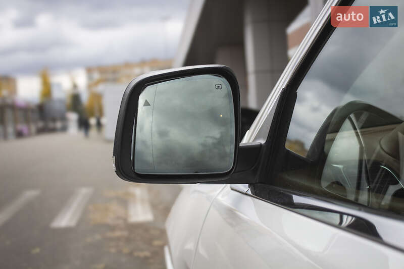 Внедорожник / Кроссовер Jeep Grand Cherokee 2019 в Киеве фото 35 Внедорожник / Кроссовер Jeep Grand Cherokee 2019 в Киеве