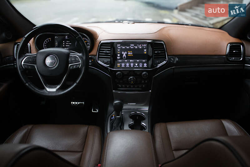 Внедорожник / Кроссовер Jeep Grand Cherokee 2019 в Киеве фото 14 Внедорожник / Кроссовер Jeep Grand Cherokee 2019 в Киеве