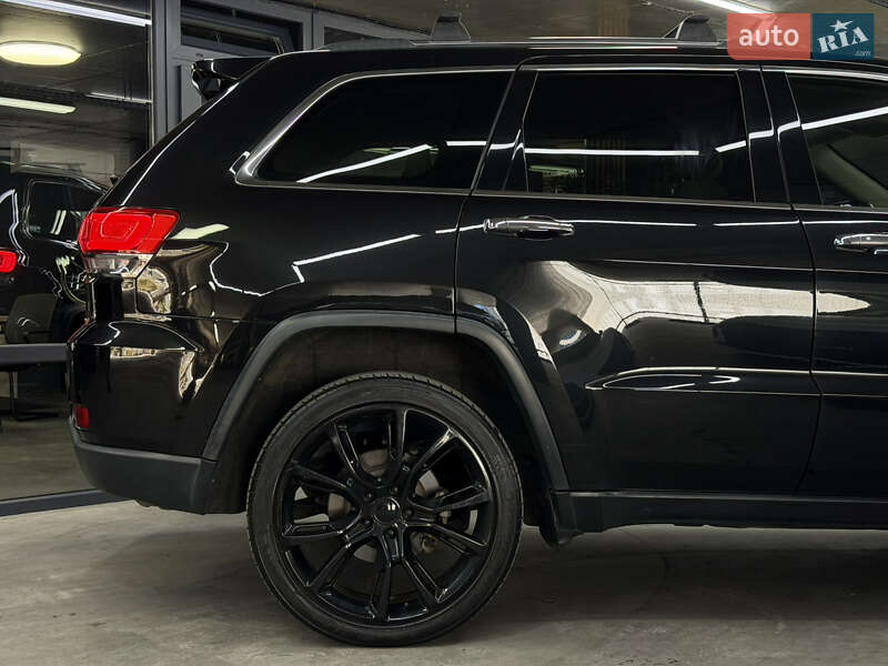 Внедорожник / Кроссовер Jeep Grand Cherokee 2015 в Одессе фото 18 Внедорожник / Кроссовер Jeep Grand Cherokee 2015 в Одессе