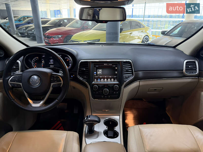 Внедорожник / Кроссовер Jeep Grand Cherokee 2015 в Одессе фото 26 Внедорожник / Кроссовер Jeep Grand Cherokee 2015 в Одессе