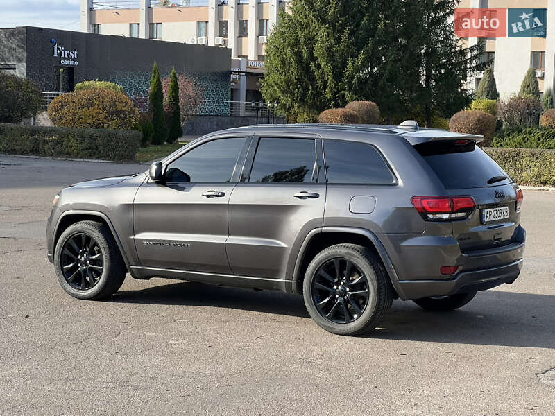 Внедорожник / Кроссовер Jeep Grand Cherokee 2018 в Броварах