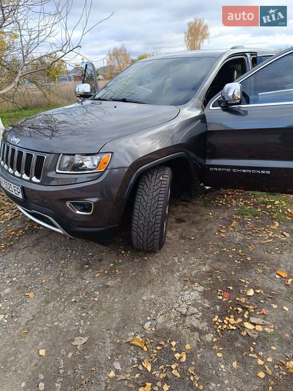 Внедорожник / Кроссовер Jeep Grand Cherokee 2016 в Яготине