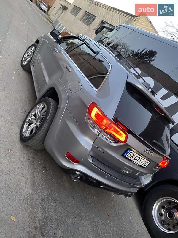 Внедорожник / Кроссовер Jeep Grand Cherokee 2016 в Хмельницком