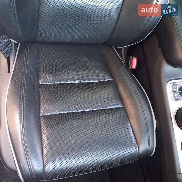 Внедорожник / Кроссовер Jeep Grand Cherokee 2011 в Львове