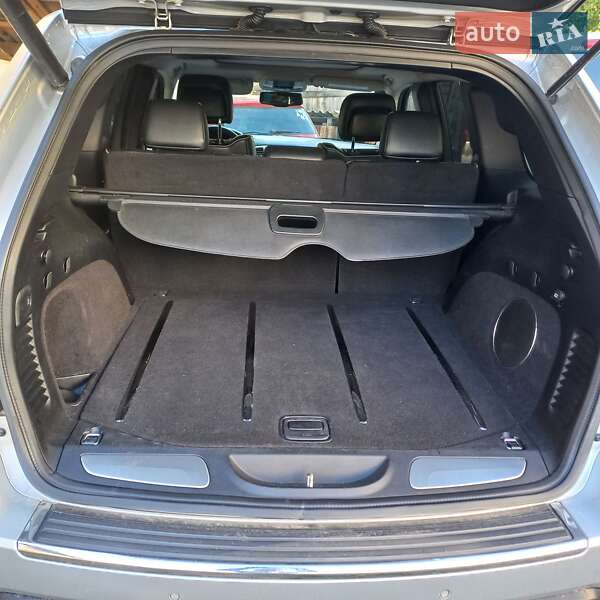 Внедорожник / Кроссовер Jeep Grand Cherokee 2011 в Львове