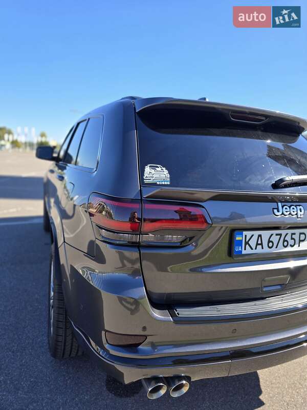 Внедорожник / Кроссовер Jeep Grand Cherokee 2018 в Киеве фото 26 Внедорожник / Кроссовер Jeep Grand Cherokee 2018 в Киеве