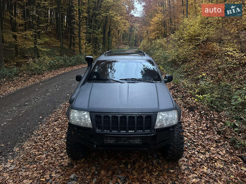 Внедорожник / Кроссовер Jeep Grand Cherokee 2004 в Хусте