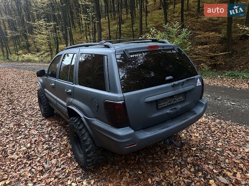 Внедорожник / Кроссовер Jeep Grand Cherokee 2004 в Хусте