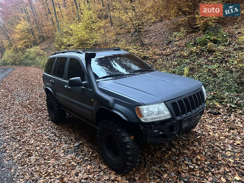 Внедорожник / Кроссовер Jeep Grand Cherokee 2004 в Хусте
