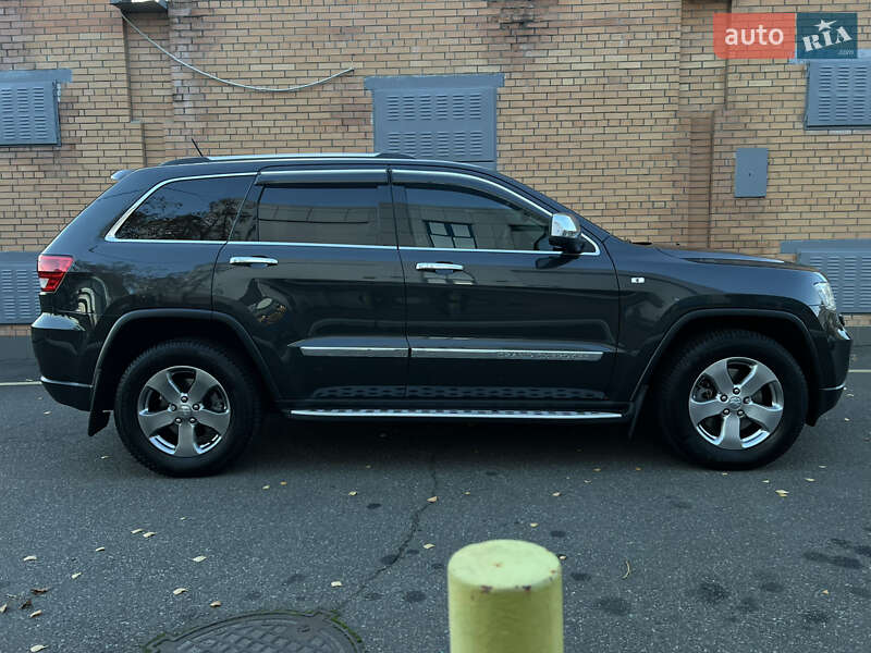 Внедорожник / Кроссовер Jeep Grand Cherokee 2011 в Киеве фото 5 Внедорожник / Кроссовер Jeep Grand Cherokee 2011 в Киеве