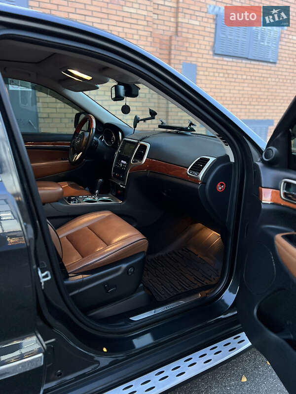 Внедорожник / Кроссовер Jeep Grand Cherokee 2011 в Киеве фото 21 Внедорожник / Кроссовер Jeep Grand Cherokee 2011 в Киеве