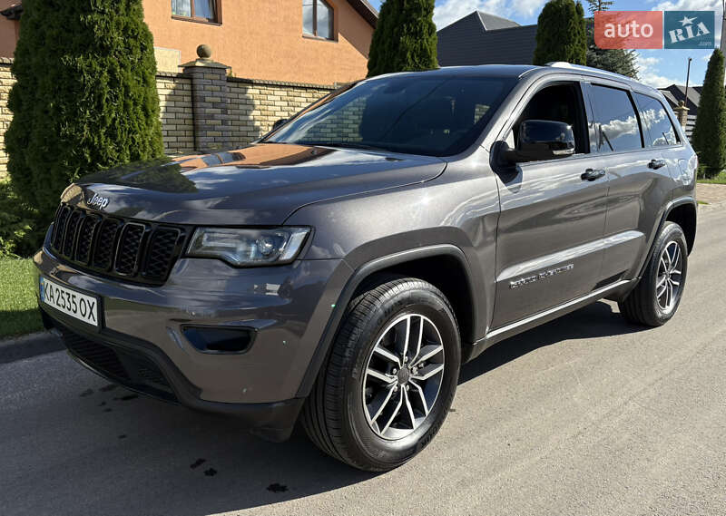 Внедорожник / Кроссовер Jeep Grand Cherokee 2021 в Киеве фото 18 Внедорожник / Кроссовер Jeep Grand Cherokee 2021 в Киеве