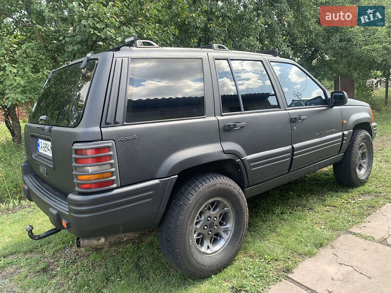 Внедорожник / Кроссовер Jeep Grand Cherokee 1998 в Киеве