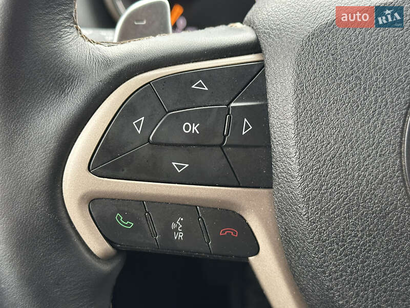 Внедорожник / Кроссовер Jeep Grand Cherokee 2016 в Киеве фото 34 Внедорожник / Кроссовер Jeep Grand Cherokee 2016 в Киеве
