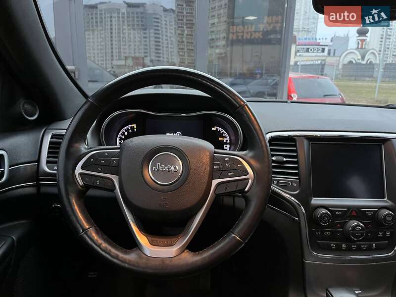 Внедорожник / Кроссовер Jeep Grand Cherokee 2017 в Киеве фото 14 Внедорожник / Кроссовер Jeep Grand Cherokee 2017 в Киеве