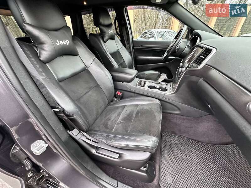 Внедорожник / Кроссовер Jeep Grand Cherokee 2016 в Кропивницком