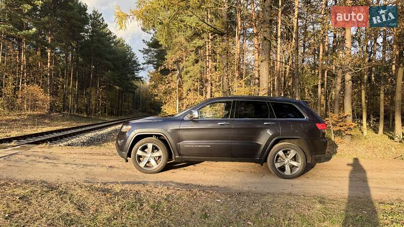 Внедорожник / Кроссовер Jeep Grand Cherokee 2015 в Киеве