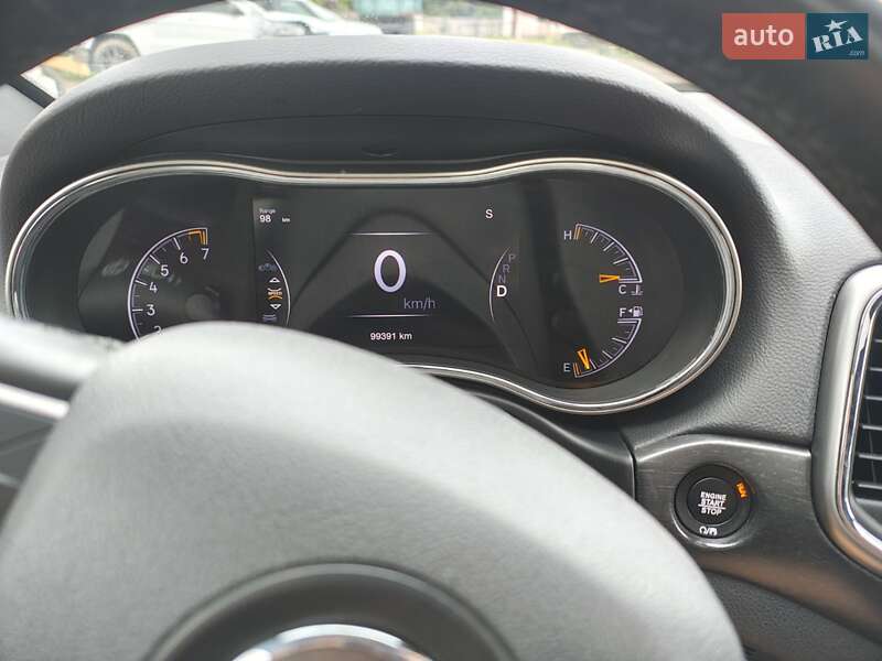 Внедорожник / Кроссовер Jeep Grand Cherokee 2017 в Лубнах