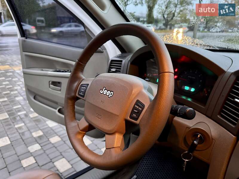 Позашляховик / Кросовер Jeep Grand Cherokee 2005 в Одесі