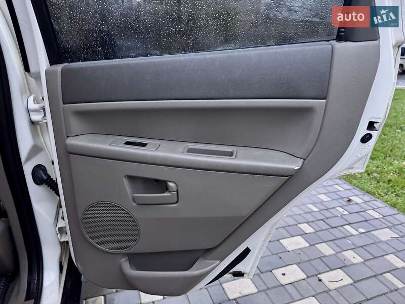 Позашляховик / Кросовер Jeep Grand Cherokee 2005 в Одесі