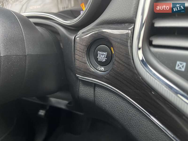 Позашляховик / Кросовер Jeep Grand Cherokee 2019 в Коростені