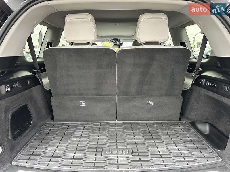 Внедорожник / Кроссовер Jeep Grand Cherokee 2022 в Киеве