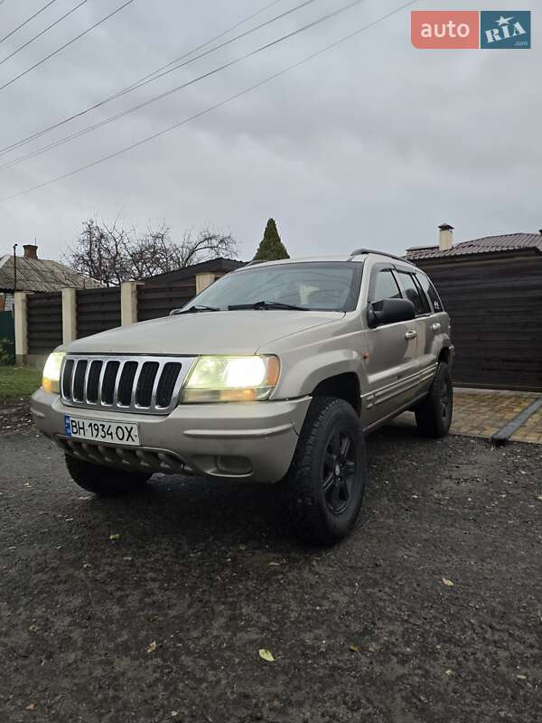 Внедорожник / Кроссовер Jeep Grand Cherokee 2002 в Харькове