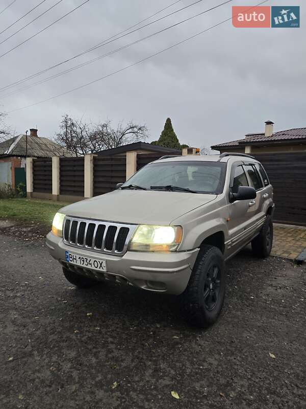 Внедорожник / Кроссовер Jeep Grand Cherokee 2002 в Харькове