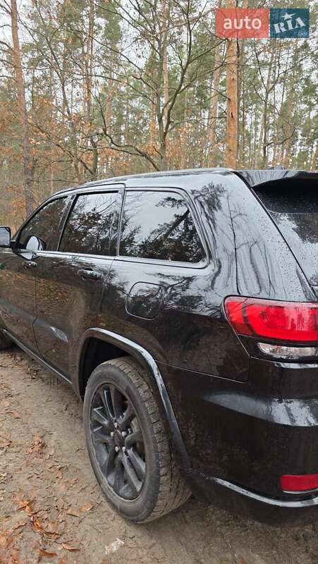 Внедорожник / Кроссовер Jeep Grand Cherokee 2020 в Киеве фото 3 Внедорожник / Кроссовер Jeep Grand Cherokee 2020 в Киеве