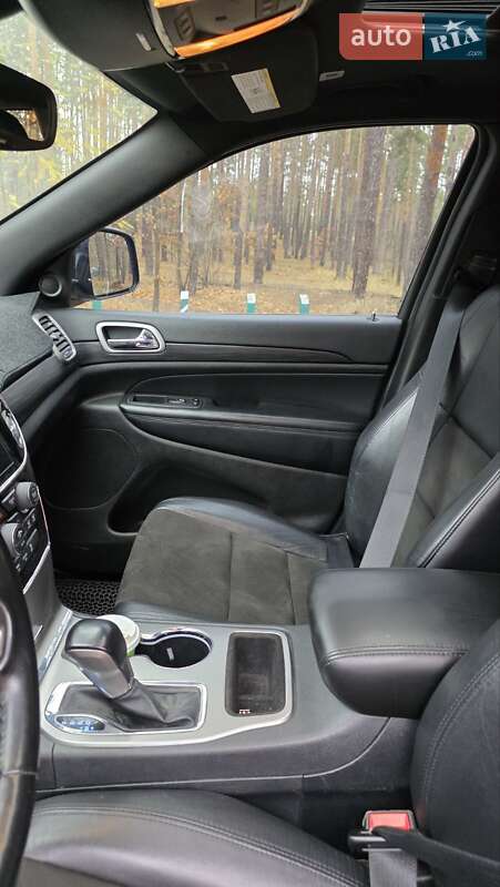 Внедорожник / Кроссовер Jeep Grand Cherokee 2020 в Киеве фото 9 Внедорожник / Кроссовер Jeep Grand Cherokee 2020 в Киеве