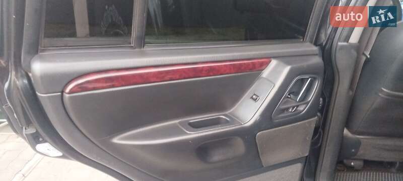 Внедорожник / Кроссовер Jeep Grand Cherokee 2003 в Новой Одессе