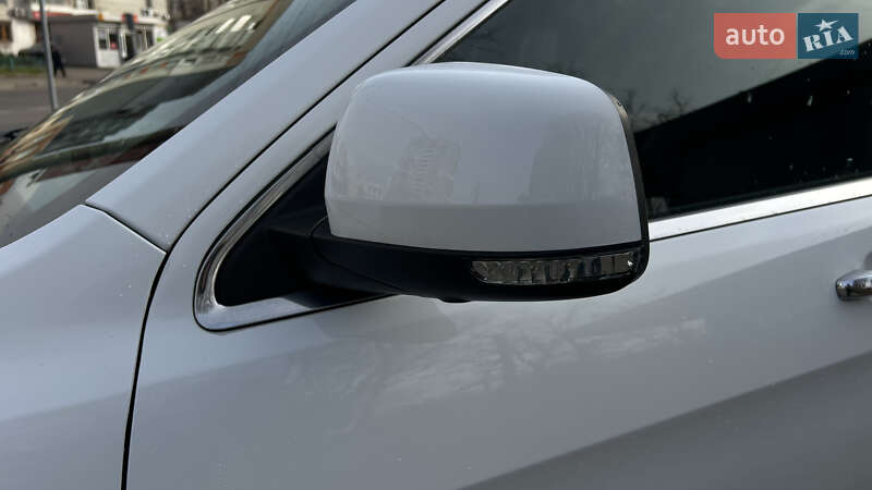 Внедорожник / Кроссовер Jeep Grand Cherokee 2016 в Львове