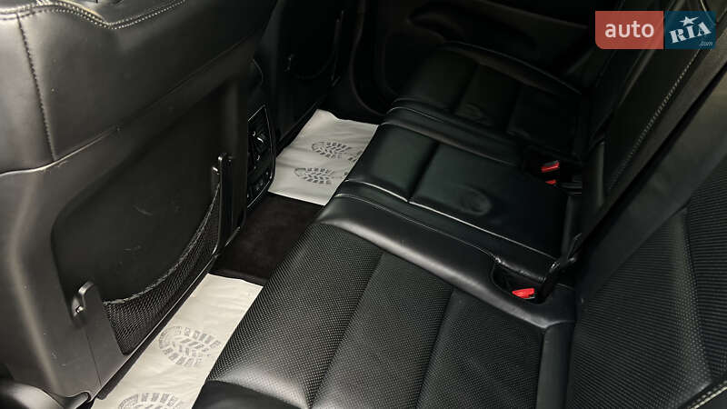 Внедорожник / Кроссовер Jeep Grand Cherokee 2016 в Львове